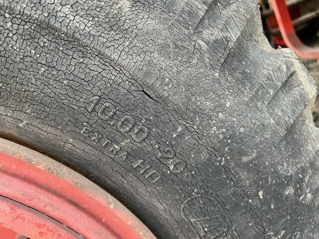 Gummiwagen 3-Seiten-Kippanhänger Gummiwagen 3-Seiten-Kippanhänger - Tippsläp: bild 4 Gummiwagen 3-Seiten-Kippanhänger Gummiwagen 3-Seiten-Kippanhänger - Tippsläp: bild 4