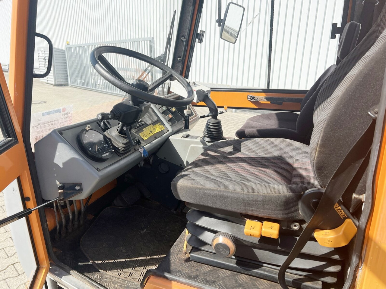 HY 1251 / 4x4 Bokimobil, Winterdienst, Kehr/Saugmaschine KIEFER HY 1251 / 4x4 Bokimobil, Winterdienst - Kommunaltraktor: bild 5 HY 1251 / 4x4 Bokimobil, Winterdienst, Kehr/Saugmaschine KIEFER HY 1251 / 4x4 Bokimobil, Winterdienst - Kommunaltraktor: bild 5