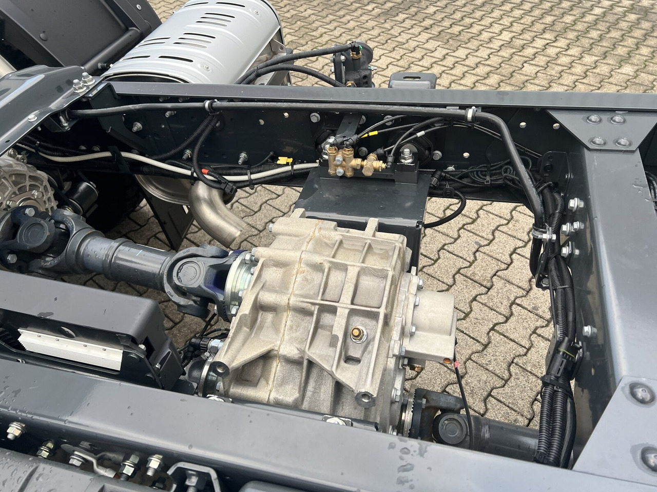 Iveco EuroCargo ML150E24 WS 4x4 EuroCargo ML150E24 WS 4x4, Euro3 - Tankbil: bild 2 Iveco EuroCargo ML150E24 WS 4x4 EuroCargo ML150E24 WS 4x4, Euro3 - Tankbil: bild 2