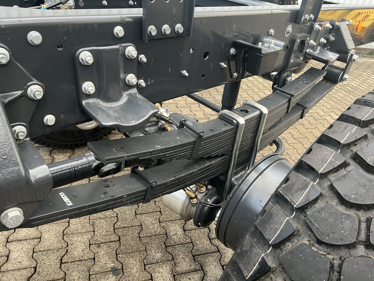 Iveco EuroCargo ML150E24 WS 4x4 EuroCargo ML150E24 WS 4x4, Euro3 - Tankbil: bild 5 Iveco EuroCargo ML150E24 WS 4x4 EuroCargo ML150E24 WS 4x4, Euro3 - Tankbil: bild 5