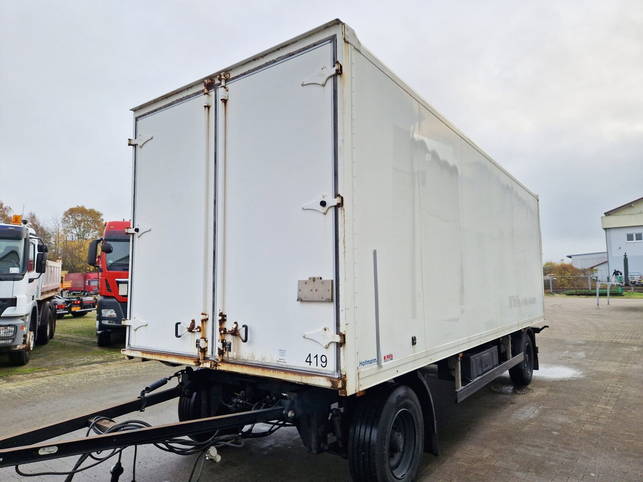 Kleiderkofferanhänger Hofmann, Kleiderkofferanhänger, durchladbar, LBW BÄR, 42 cbm - Skåpsläp: bild 3 Kleiderkofferanhänger Hofmann, Kleiderkofferanhänger, durchladbar, LBW BÄR, 42 cbm - Skåpsläp: bild 3