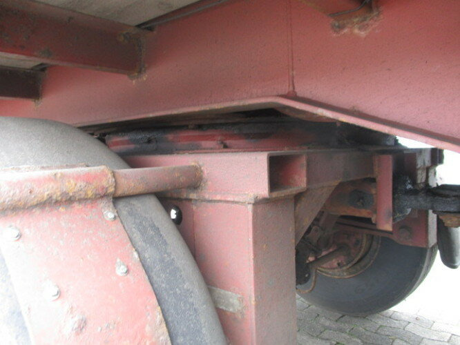 Kögel SAnh SF 24 SF 24 Kofferauflieger, gelenkte Achse, Rolltor, 77 cbm - Skåp semitrailer: bild 3 Kögel SAnh SF 24 SF 24 Kofferauflieger, gelenkte Achse, Rolltor, 77 cbm - Skåp semitrailer: bild 3