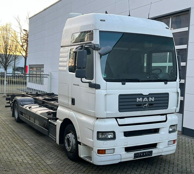 MAN TGA 18.400 4x2 LL TGA 18.400 4x2 LL, Fahrschulausstattung - Lastbil: bild 4 MAN TGA 18.400 4x2 LL TGA 18.400 4x2 LL, Fahrschulausstattung - Lastbil: bild 4