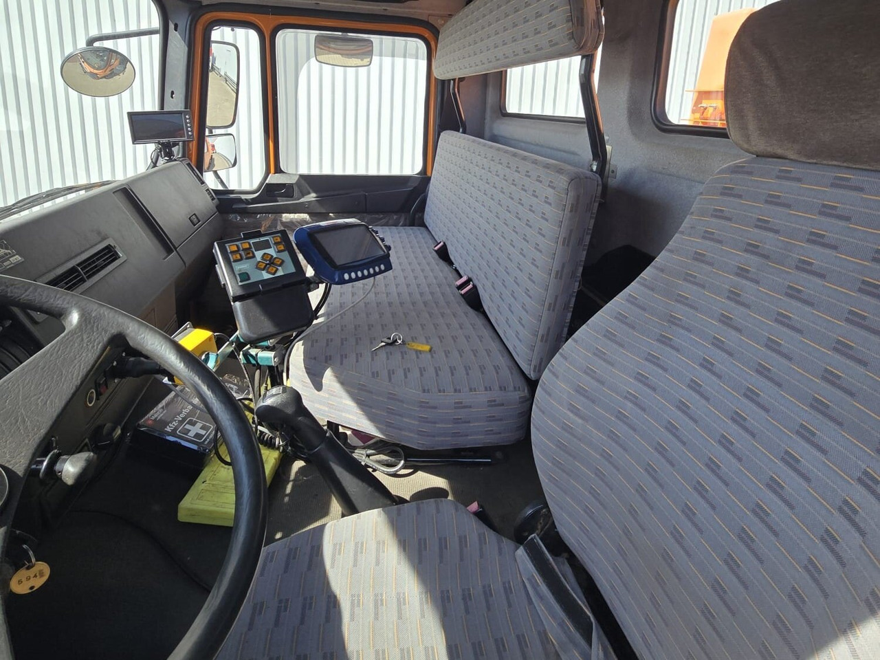 MAN F10 26.272 6x6 F10 26.272 6x6, F90 - Chassi lastbil: bild 2 MAN F10 26.272 6x6 F10 26.272 6x6, F90 - Chassi lastbil: bild 2