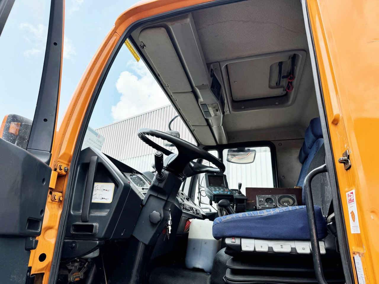 MAN LE 18.280 4X4 BB LE 18.280 4X4 BB, Winterdienstausstattung, Grüne Plakette - Tippbil lastbil, Kranbil: bild 5 MAN LE 18.280 4X4 BB LE 18.280 4X4 BB, Winterdienstausstattung, Grüne Plakette - Tippbil lastbil, Kranbil: bild 5