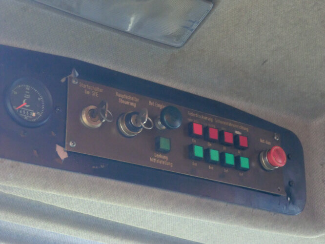 MAN M03 14.152 4x2 M03 14.152 4x2, Schienenkehrmaschine - Sopmaskin: bild 3 MAN M03 14.152 4x2 M03 14.152 4x2, Schienenkehrmaschine - Sopmaskin: bild 3