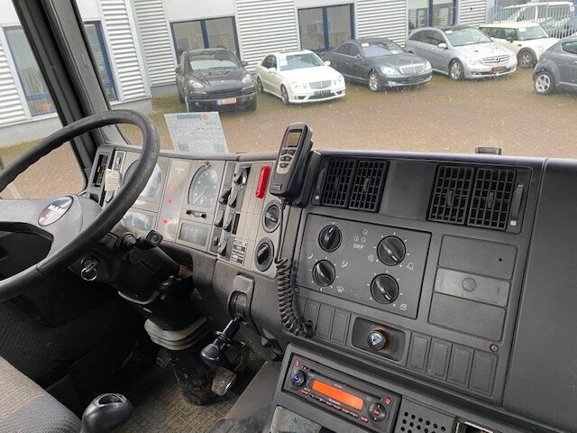 MAN T40 26.364/414 6x4, 6-Zylinder T40 26.364/414 6x4, 6-Zylinder - Lastväxlare lastbil: bild 2 MAN T40 26.364/414 6x4, 6-Zylinder T40 26.364/414 6x4, 6-Zylinder - Lastväxlare lastbil: bild 2