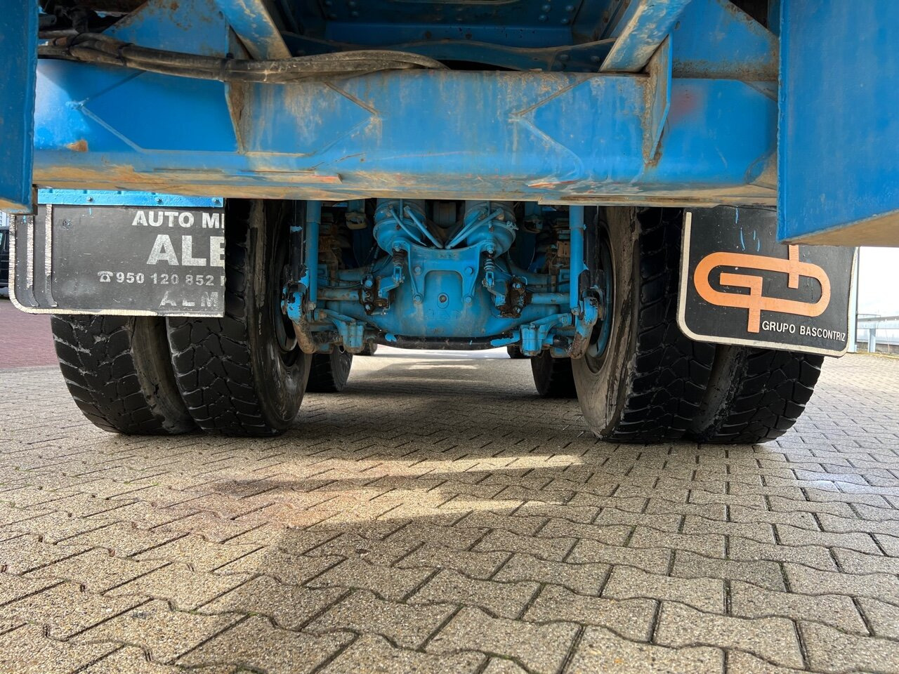 MAN TGA 26.310 6X6 BB TGA 26.310 6X6 BB mit Kran HMF 1253-K4, Funk - Kranbil, Flakbil: bild 2 MAN TGA 26.310 6X6 BB TGA 26.310 6X6 BB mit Kran HMF 1253-K4, Funk - Kranbil, Flakbil: bild 2