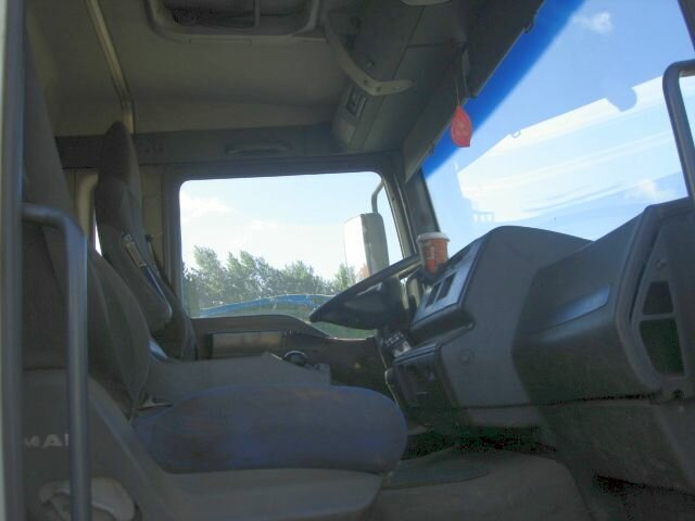 MAN TGA 26.413 BB 6x4 TGA 26.413 BB 6x4 mit Heckkran Jonsered 1020 - Kranbil: bild 2 MAN TGA 26.413 BB 6x4 TGA 26.413 BB 6x4 mit Heckkran Jonsered 1020 - Kranbil: bild 2