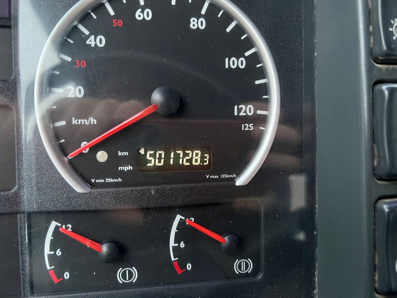 MAN TGA 26.463 6x4 BB TGA 26.463 6x4 BB - Lastväxlare lastbil: bild 4 MAN TGA 26.463 6x4 BB TGA 26.463 6x4 BB - Lastväxlare lastbil: bild 4