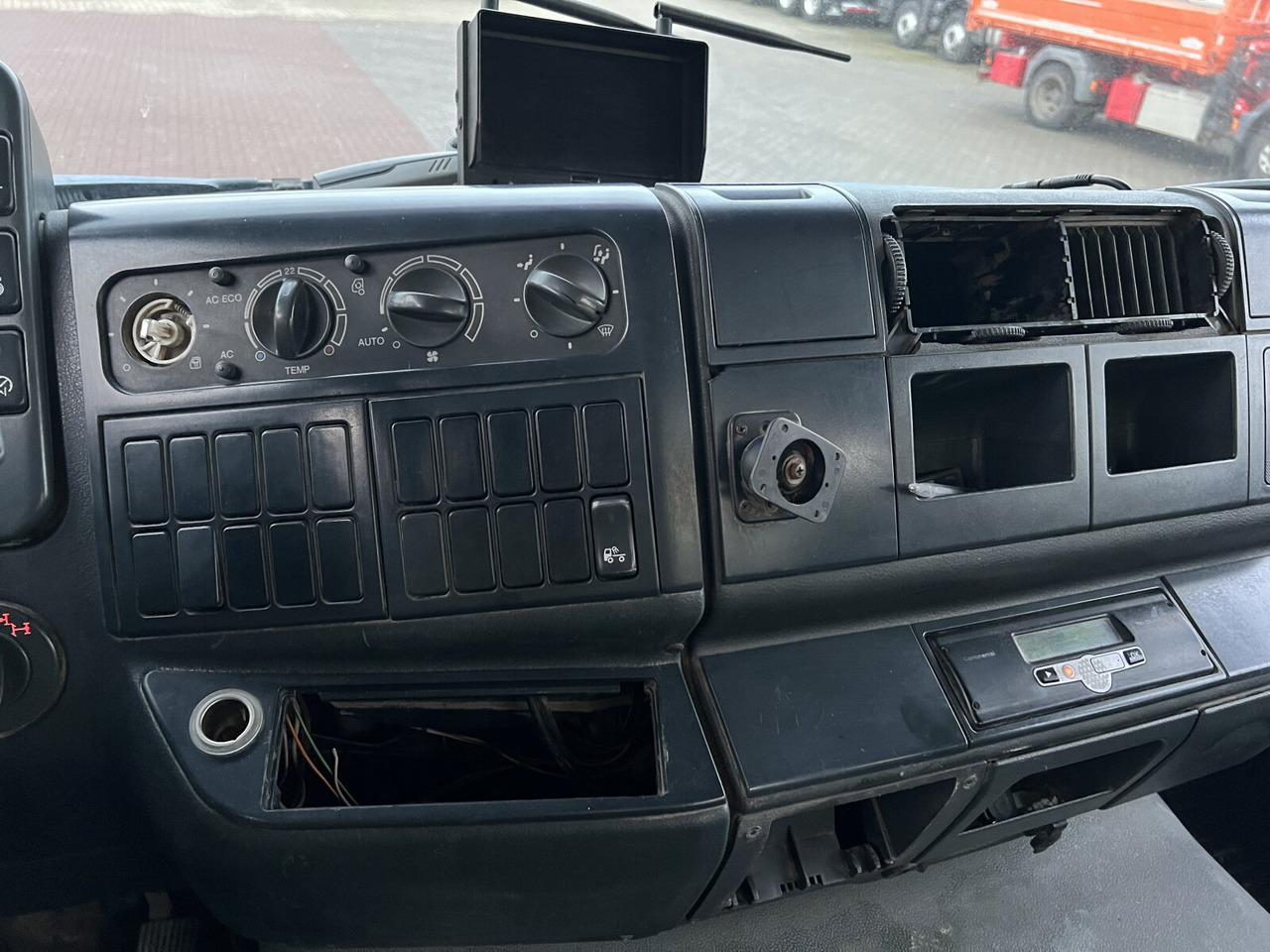 MAN TGA 35.410 8x4 BB TGA 35.410 8x4 BB, Betonmischer Karrena 10m³ - Betongbil: bild 3 MAN TGA 35.410 8x4 BB TGA 35.410 8x4 BB, Betonmischer Karrena 10m³ - Betongbil: bild 3