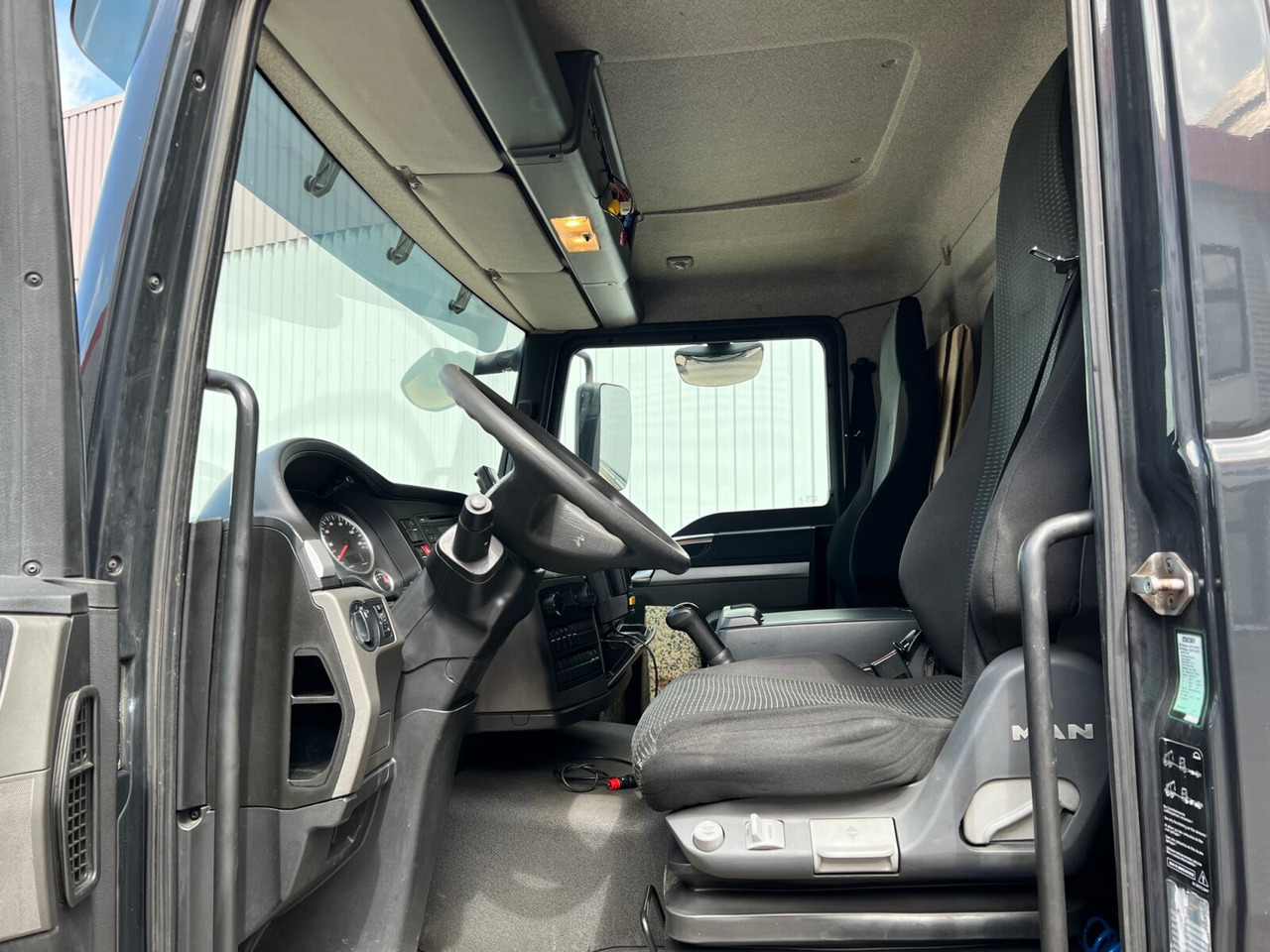 MAN TGL 12.220 4X2 BL TGL 12.220 4X2 BL mit MBB LBW 1500K - Lastbil med skåp: bild 3 MAN TGL 12.220 4X2 BL TGL 12.220 4X2 BL mit MBB LBW 1500K - Lastbil med skåp: bild 3