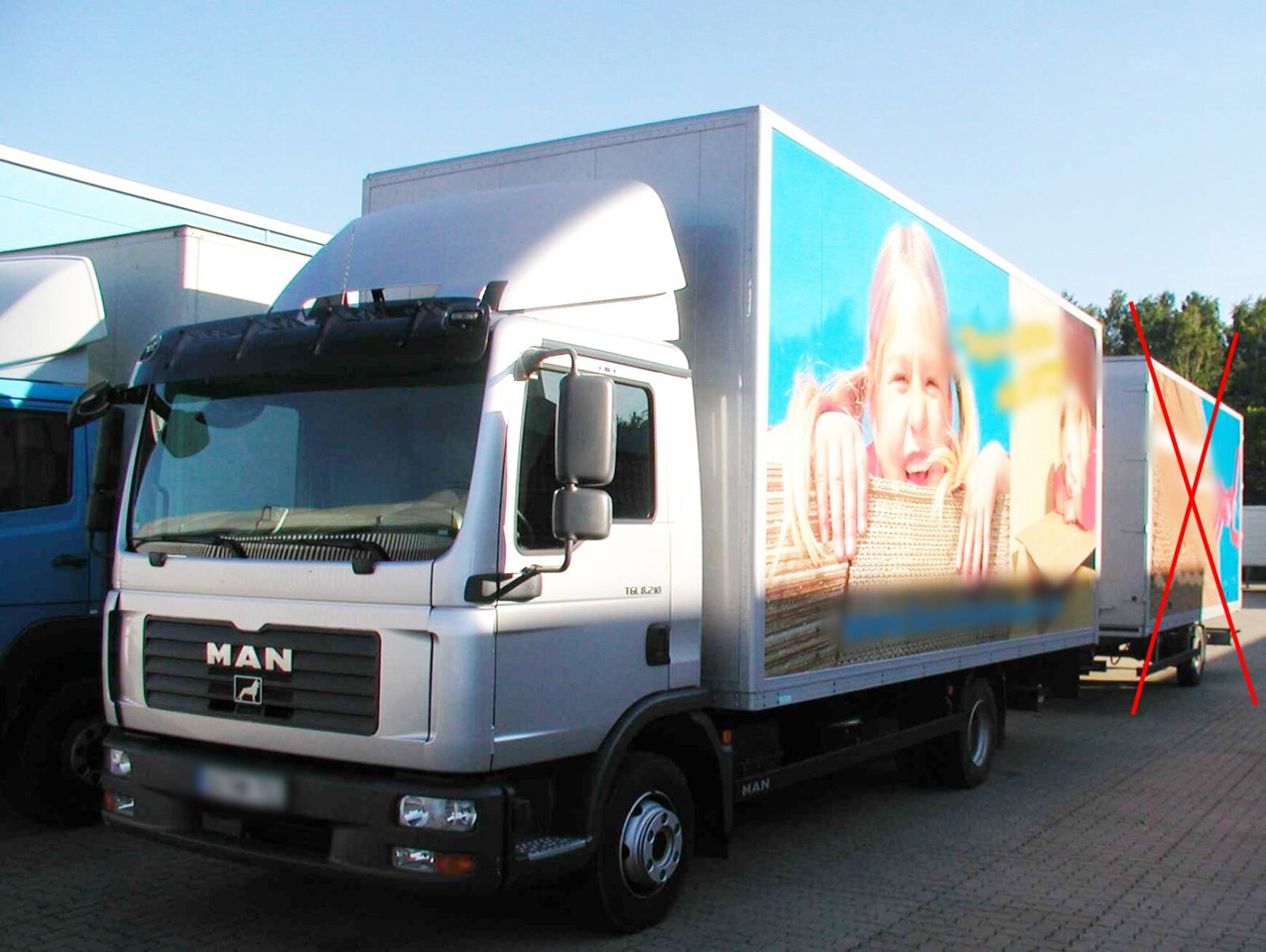 MAN TGL 8.210 4X2 BL, MOTORSCHADEN! TGL 8.210 4X2 BL mit LBW MBB, MOTORSCHADEN! - Lastbil med skåp: bild 2 MAN TGL 8.210 4X2 BL, MOTORSCHADEN! TGL 8.210 4X2 BL mit LBW MBB, MOTORSCHADEN! - Lastbil med skåp: bild 2