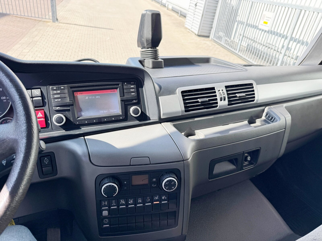 MAN TGM 15.250/340 4X2 BL TGM 15.250/340 4X2 BL - Lastväxlare lastbil: bild 3 MAN TGM 15.250/340 4X2 BL TGM 15.250/340 4X2 BL - Lastväxlare lastbil: bild 3