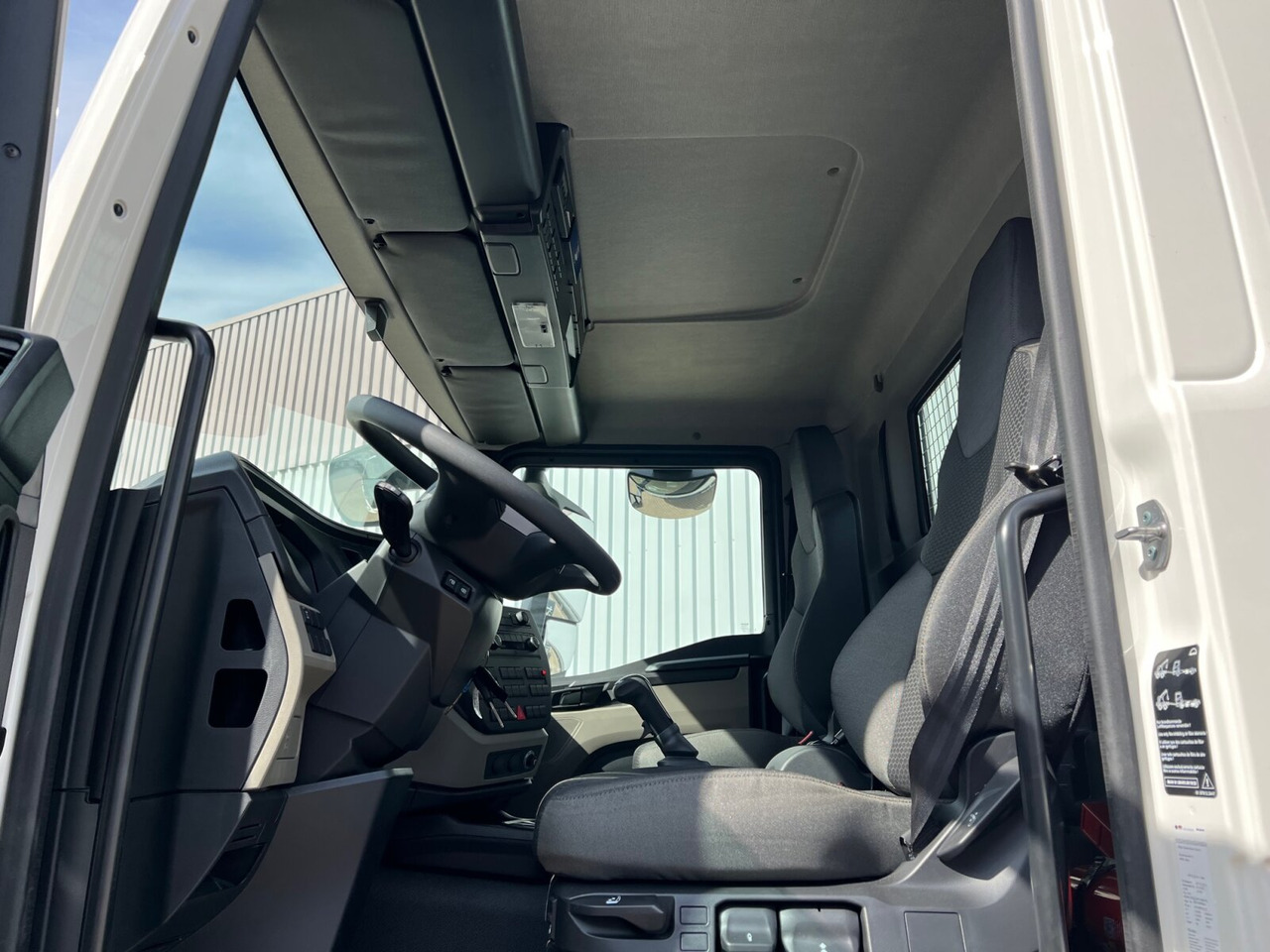 MAN TGM 18.250/340 4x2 BL CH TGM 18.250/340 4x2 BL CH, Funk, 2x VORHANDEN - Lastväxlare lastbil: bild 4 MAN TGM 18.250/340 4x2 BL CH TGM 18.250/340 4x2 BL CH, Funk, 2x VORHANDEN - Lastväxlare lastbil: bild 4