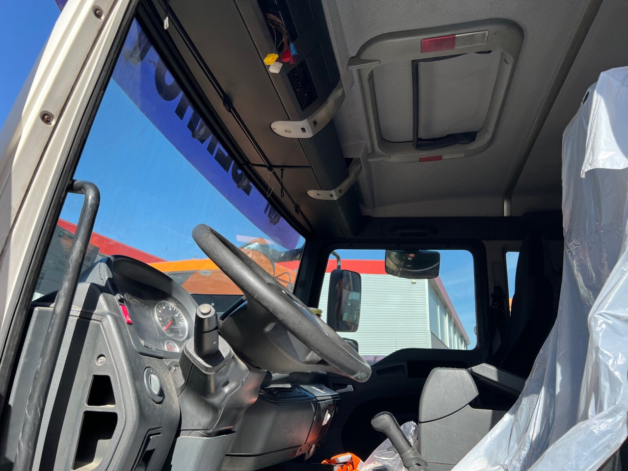 MAN TGM 18.290 4X2 LL TGM 18.290 4X2 LL, Tiefkühlkoffer, Thermoking, unterfaltbare MBB LBW - Kylbil lastbil: bild 3 MAN TGM 18.290 4X2 LL TGM 18.290 4X2 LL, Tiefkühlkoffer, Thermoking, unterfaltbare MBB LBW - Kylbil lastbil: bild 3