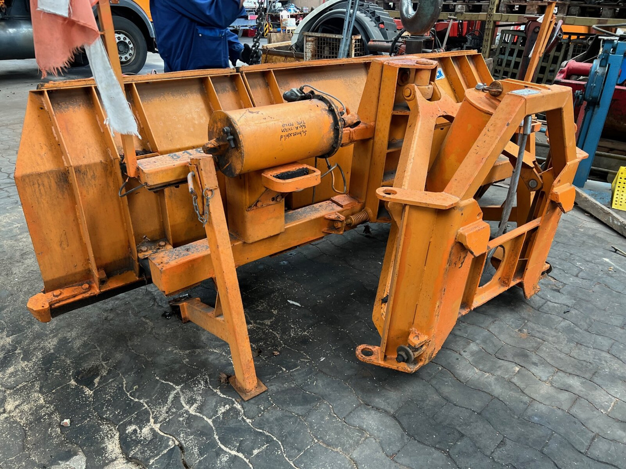 MAN TGS 18.440 4X4H BLS TGS 18.440 4X4H BLS, LIEBHERR SF 32 BM/BS Mischer ca. 10m³ - Betongbil: bild 2 MAN TGS 18.440 4X4H BLS TGS 18.440 4X4H BLS, LIEBHERR SF 32 BM/BS Mischer ca. 10m³ - Betongbil: bild 2