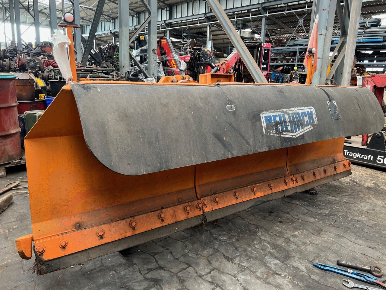 MAN TGS 18.440 4X4H BLS TGS 18.440 4X4H BLS, LIEBHERR SF 32 BM/BS Mischer ca. 10m³ - Betongbil: bild 3 MAN TGS 18.440 4X4H BLS TGS 18.440 4X4H BLS, LIEBHERR SF 32 BM/BS Mischer ca. 10m³ - Betongbil: bild 3