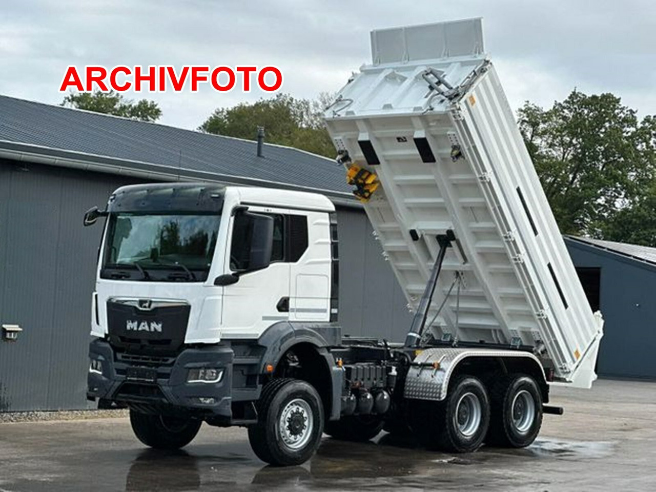 MAN TGS 26.470 6x6 BB TGS 26.470 6x6 BB, Hohe Bauart, Navi, Motorabtrieb, Bordmatik - Tippbil lastbil: bild 1 MAN TGS 26.470 6x6 BB TGS 26.470 6x6 BB, Hohe Bauart, Navi, Motorabtrieb, Bordmatik - Tippbil lastbil: bild 1