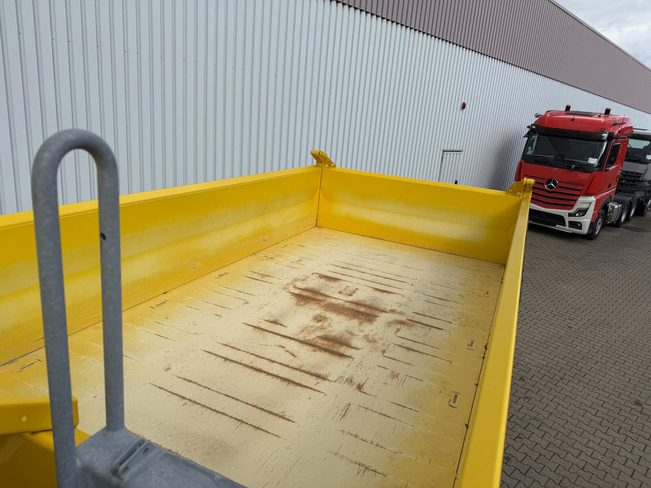 MAN TGS 26.470 6x6 BB TGS 26.470 6x6 BB, Hohe Bauart, Navi, Motorabtrieb, Bordmatik - Tippbil lastbil: bild 3 MAN TGS 26.470 6x6 BB TGS 26.470 6x6 BB, Hohe Bauart, Navi, Motorabtrieb, Bordmatik - Tippbil lastbil: bild 3