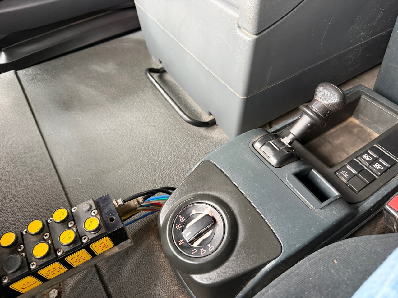 MAN TGS 26.480 6x4 BL TGS 26.480 6x4 BL, Motorabtrieb, Navi, Intarder, Hyva 20.60 S - Lastväxlare lastbil: bild 3 MAN TGS 26.480 6x4 BL TGS 26.480 6x4 BL, Motorabtrieb, Navi, Intarder, Hyva 20.60 S - Lastväxlare lastbil: bild 3