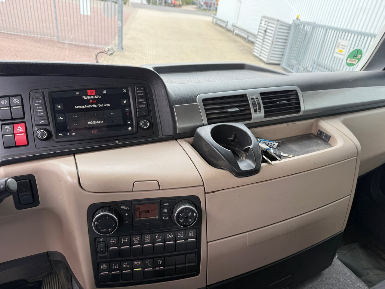 MAN TGS 35.460 8X4 BB TGS 35.460 8X4 BB, Meiller Bordmatik, Rollplane, 13m³ - Tippbil lastbil: bild 5 MAN TGS 35.460 8X4 BB TGS 35.460 8X4 BB, Meiller Bordmatik, Rollplane, 13m³ - Tippbil lastbil: bild 5