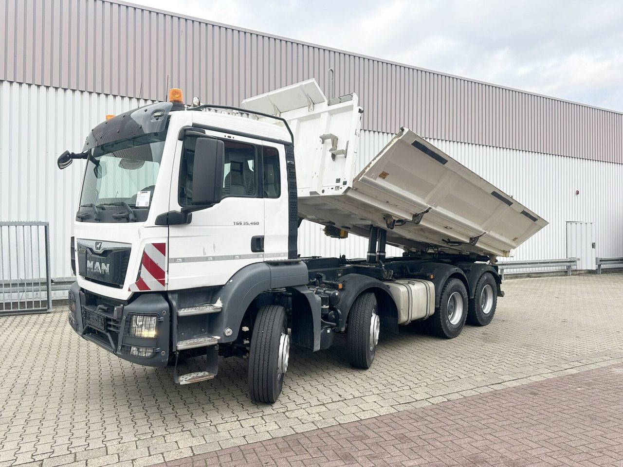 MAN TGS 35.460 8X4 BB TGS 35.460 8X4 BB, Meiller Bordmatik, Rollplane, 13m³ - Tippbil lastbil: bild 1 MAN TGS 35.460 8X4 BB TGS 35.460 8X4 BB, Meiller Bordmatik, Rollplane, 13m³ - Tippbil lastbil: bild 1