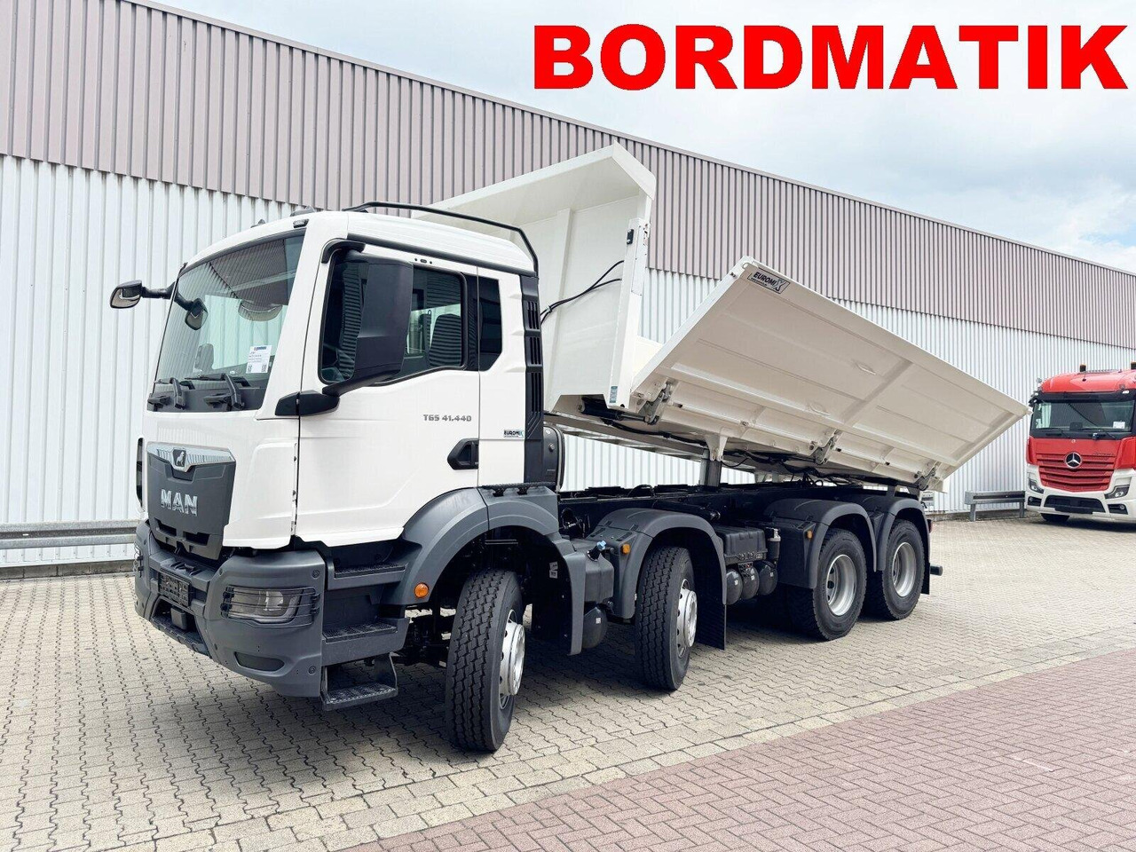 MAN TGS 41.440 8x4 BB TGS 41.440 8x4 BB, Bordmatik, ca. 16m³ - Tippbil lastbil: bild 1 MAN TGS 41.440 8x4 BB TGS 41.440 8x4 BB, Bordmatik, ca. 16m³ - Tippbil lastbil: bild 1