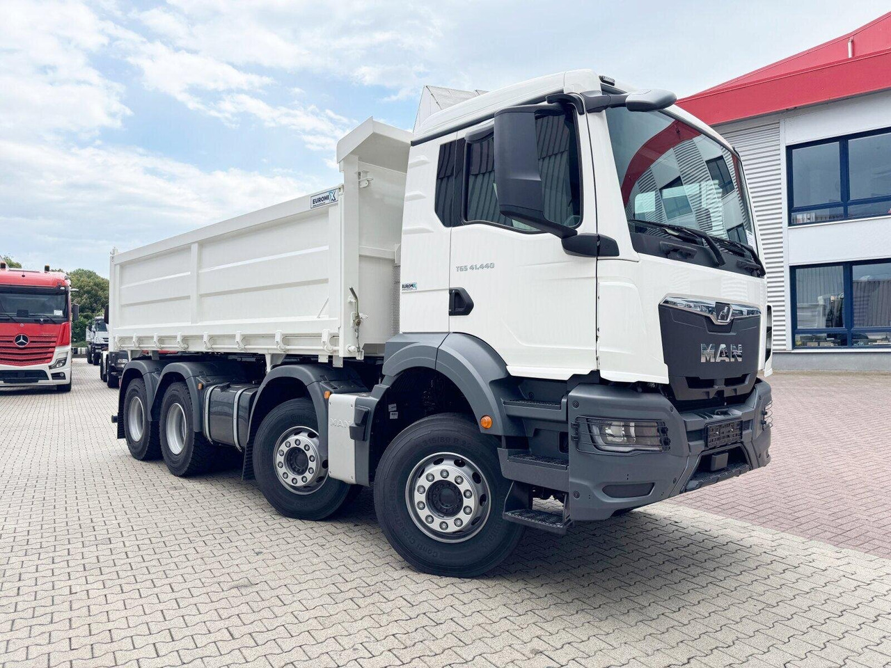 MAN TGS 41.440 8x4 BB TGS 41.440 8x4 BB, Bordmatik, ca. 16m³ - Tippbil lastbil: bild 5 MAN TGS 41.440 8x4 BB TGS 41.440 8x4 BB, Bordmatik, ca. 16m³ - Tippbil lastbil: bild 5