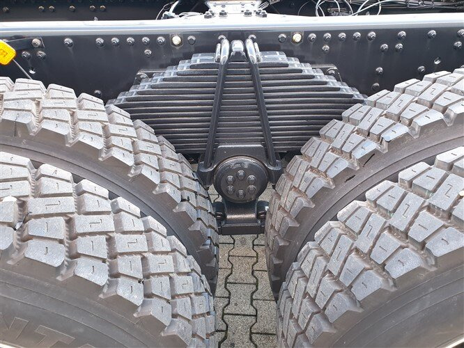 MAN TGS 41.480 8X6 BB TGS 41.480 8X6 BB - Chassi lastbil: bild 4 MAN TGS 41.480 8X6 BB TGS 41.480 8X6 BB - Chassi lastbil: bild 4