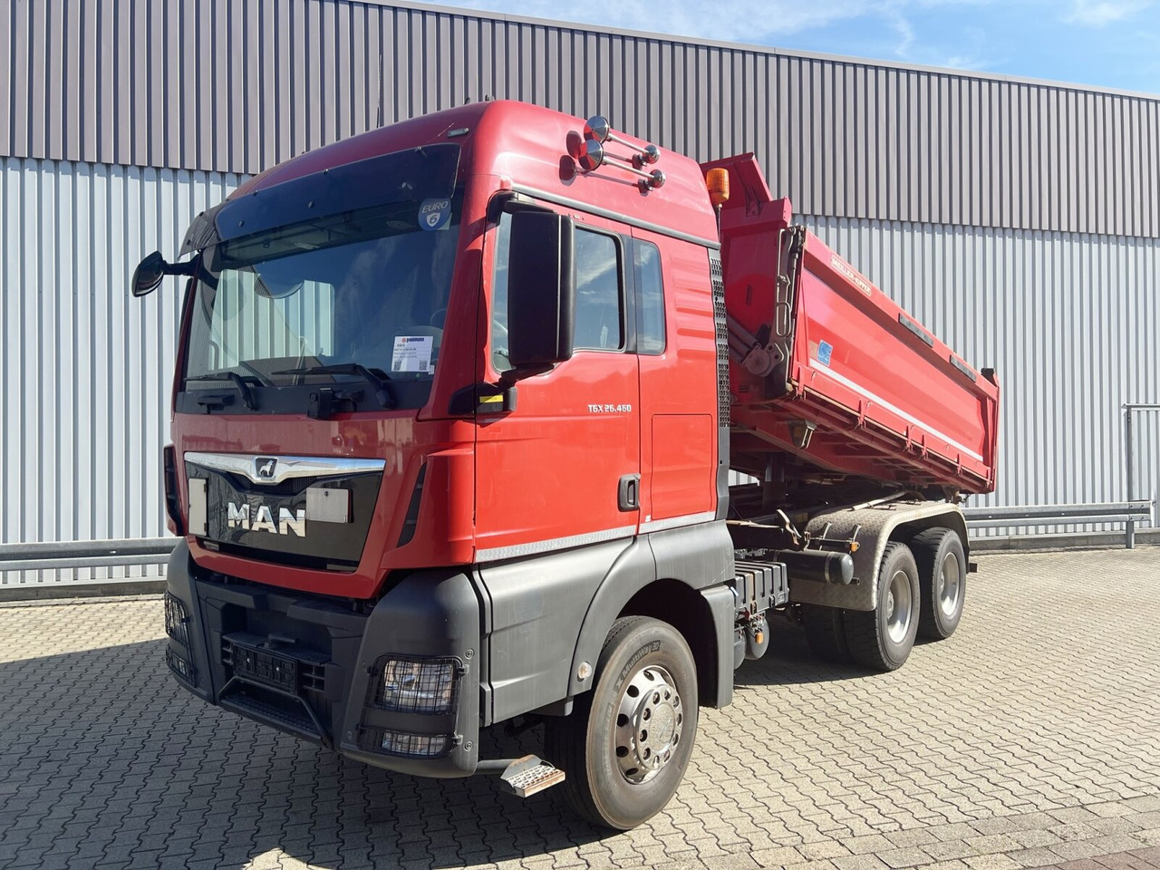 MAN TGX 26.460 6X4 BB TGX 26.460 6X4 BB, Intarder, Standklima - Tippbil lastbil: bild 1 MAN TGX 26.460 6X4 BB TGX 26.460 6X4 BB, Intarder, Standklima - Tippbil lastbil: bild 1