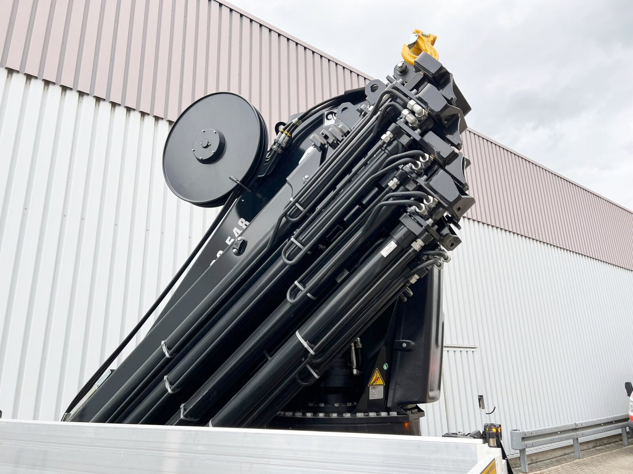 MAN TGX 26.510 6x2-4 LL CH TGX 26.510 6x2-4 LL, Kran Hiab X-HiPro 548 E-8, Lenk-/Liftachse, TwistLock 20Fuß, Funk, Retarder - Kranbil, Flakbil: bild 4 MAN TGX 26.510 6x2-4 LL CH TGX 26.510 6x2-4 LL, Kran Hiab X-HiPro 548 E-8, Lenk-/Liftachse, TwistLock 20Fuß, Funk, Retarder - Kranbil, Flakbil: bild 4