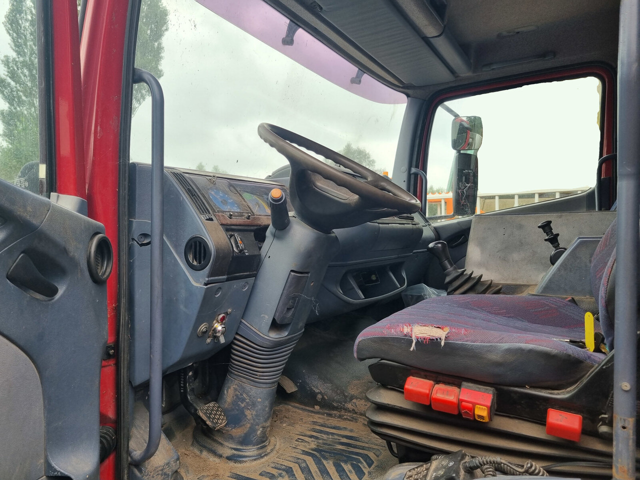 Mercedes-Benz - 1215 4x2 - Containerbil/ Växelflak lastbil: bild 3 Mercedes-Benz - 1215 4x2 - Containerbil/ Växelflak lastbil: bild 3