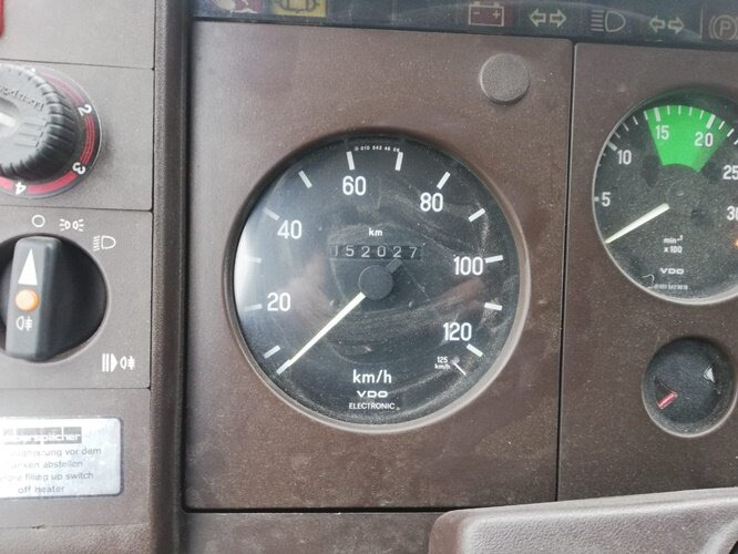 Mercedes-Benz 917 AF 4x4 Doka 917 AF 4x4 Doka - Lastbil med skåp: bild 4 Mercedes-Benz 917 AF 4x4 Doka 917 AF 4x4 Doka - Lastbil med skåp: bild 4