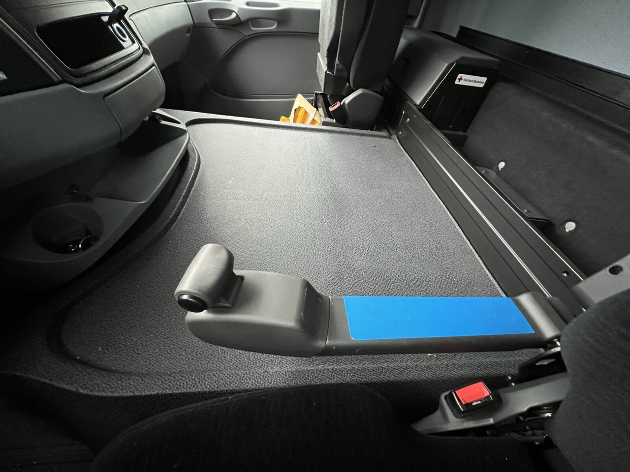 Mercedes-Benz Actros 2141 K 4x2 Actros 2141 K 4x2 - Chassi lastbil: bild 4 Mercedes-Benz Actros 2141 K 4x2 Actros 2141 K 4x2 - Chassi lastbil: bild 4