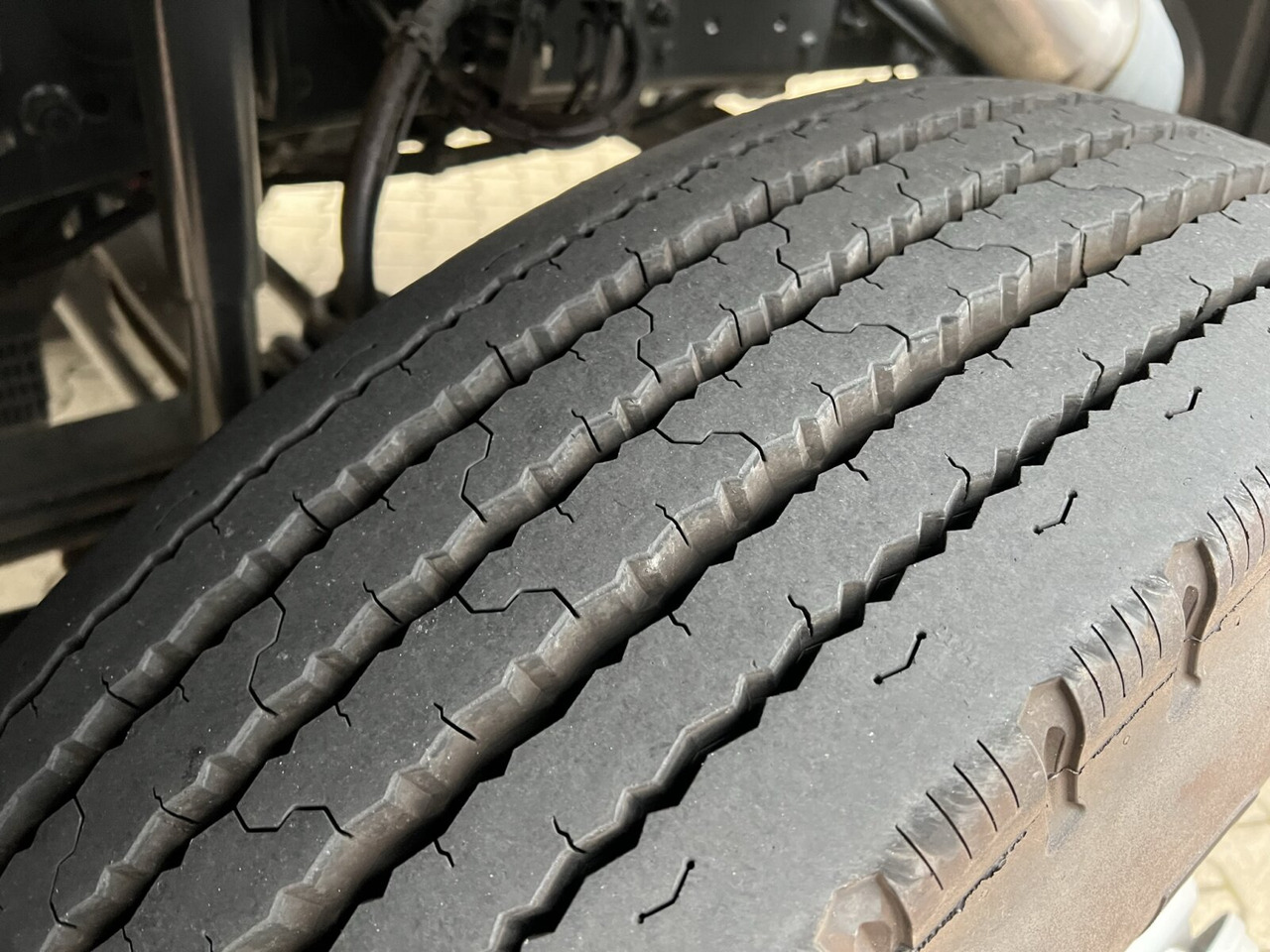 Mercedes-Benz Actros 2141 K 4x2 Actros 2141 K 4x2, Tele-Absetzer - Liftdumper lastbil: bild 3 Mercedes-Benz Actros 2141 K 4x2 Actros 2141 K 4x2, Tele-Absetzer - Liftdumper lastbil: bild 3