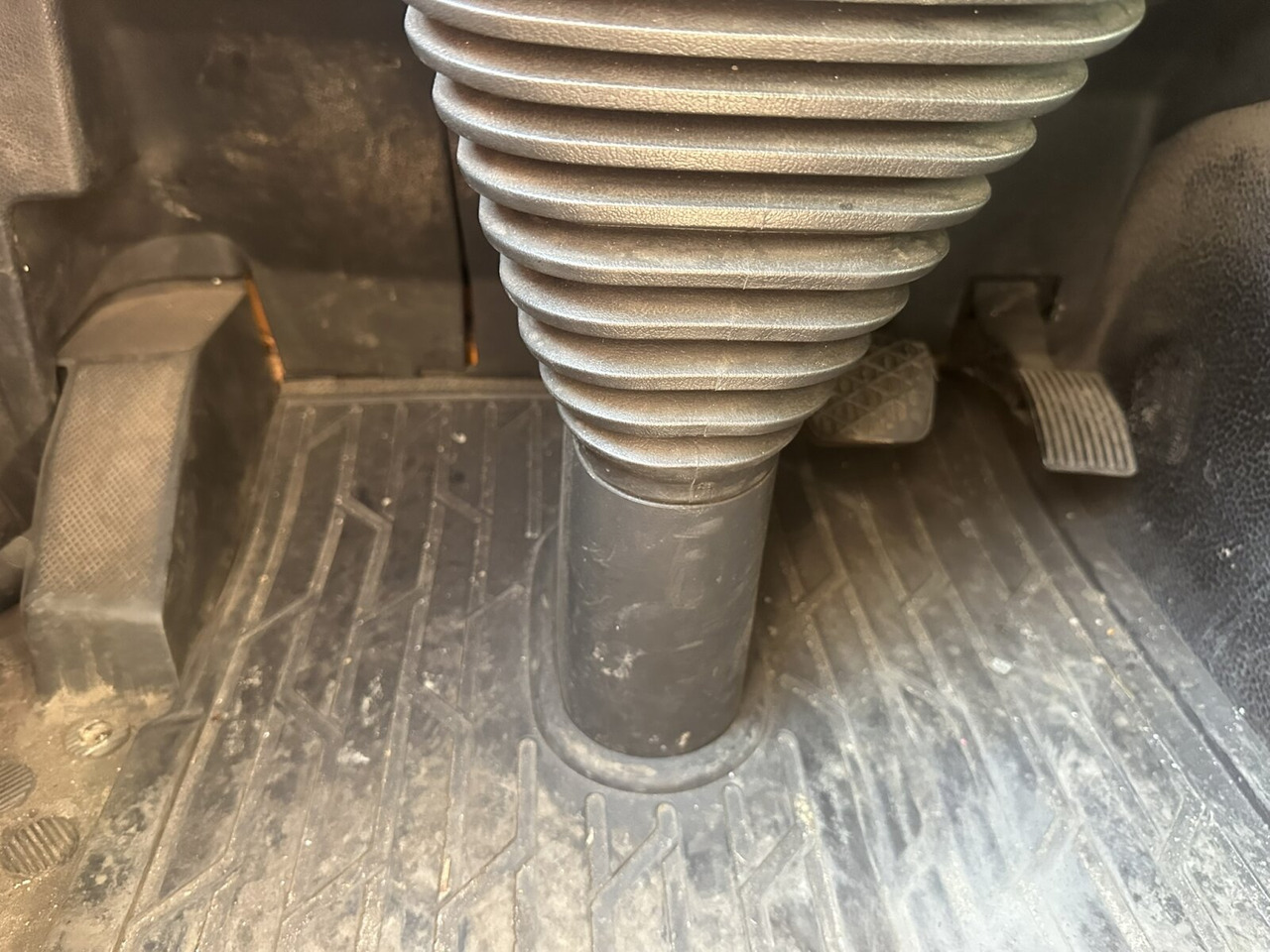 Mercedes-Benz Actros 2532 L 6x2 Actros 2532/41 L 6x2, EEV, Lenkachse - Chassi lastbil: bild 5 Mercedes-Benz Actros 2532 L 6x2 Actros 2532/41 L 6x2, EEV, Lenkachse - Chassi lastbil: bild 5