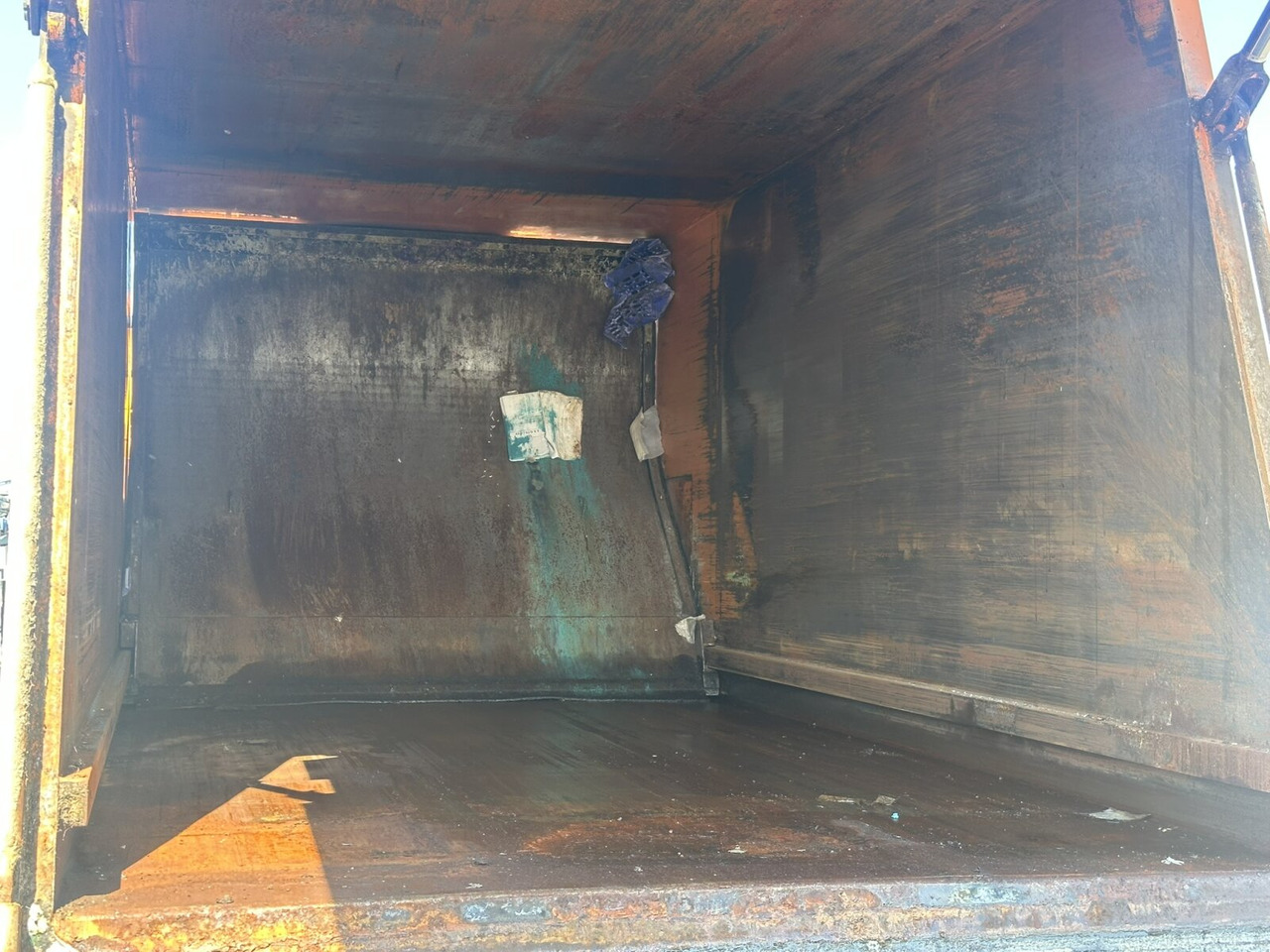 Mercedes-Benz Actros 2532 L 6x2 Actros 2532/41 L 6x2, EEV, Lenkachse, Haller X2C M21, Zöller-Schüttung - Sopbil: bild 3 Mercedes-Benz Actros 2532 L 6x2 Actros 2532/41 L 6x2, EEV, Lenkachse, Haller X2C M21, Zöller-Schüttung - Sopbil: bild 3