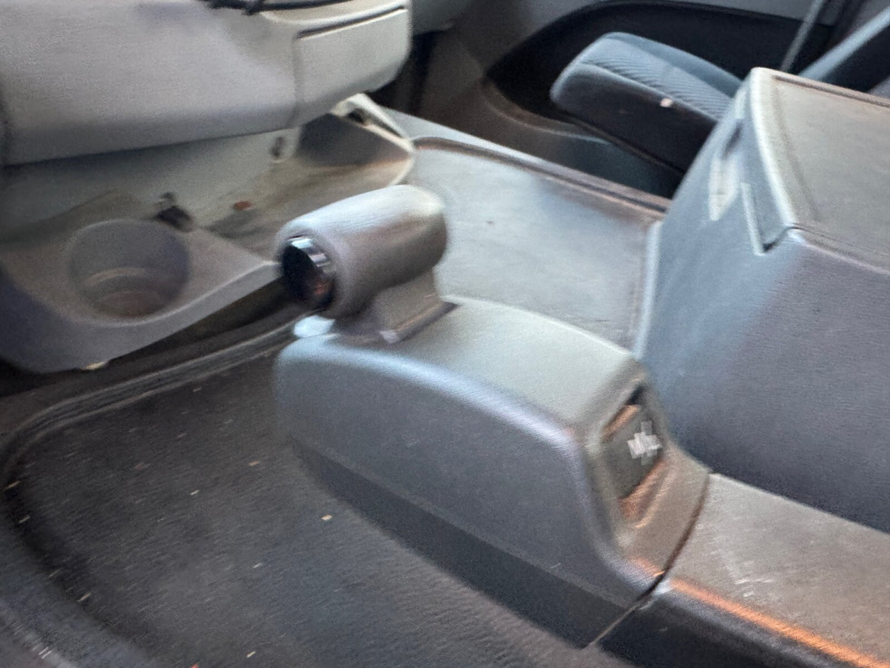 Mercedes-Benz Actros 2541 L 6x2 Actros 2541 L 6x2, Lenkachse, Meiller RK 20.65, Kran Palfinger PK 14002-EH, Funk - Lastväxlare lastbil, Kranbil: bild 5 Mercedes-Benz Actros 2541 L 6x2 Actros 2541 L 6x2, Lenkachse, Meiller RK 20.65, Kran Palfinger PK 14002-EH, Funk - Lastväxlare lastbil, Kranbil: bild 5