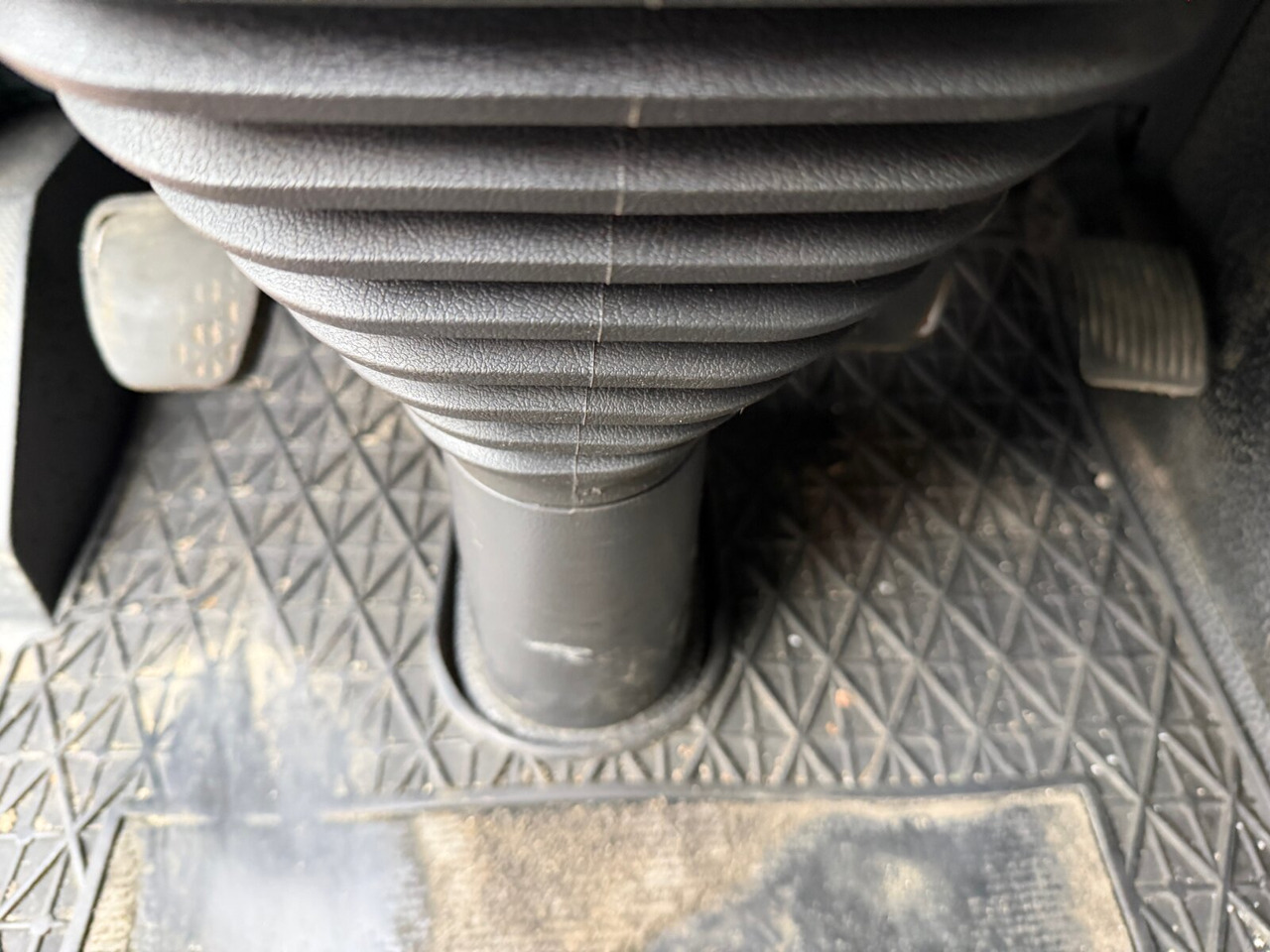 Mercedes-Benz Actros 2641 6x4 Actros 2641 6x4 - Lastväxlare lastbil: bild 5 Mercedes-Benz Actros 2641 6x4 Actros 2641 6x4 - Lastväxlare lastbil: bild 5