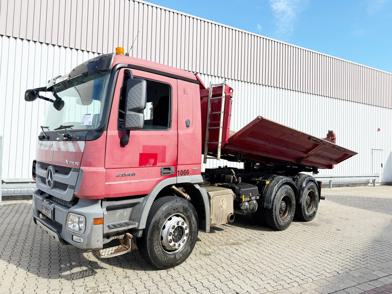Mercedes-Benz Actros 2646 K 6x4 Actros 2646 K 6x4, Retarder, Bordmatik - Tippbil lastbil: bild 1 Mercedes-Benz Actros 2646 K 6x4 Actros 2646 K 6x4, Retarder, Bordmatik - Tippbil lastbil: bild 1