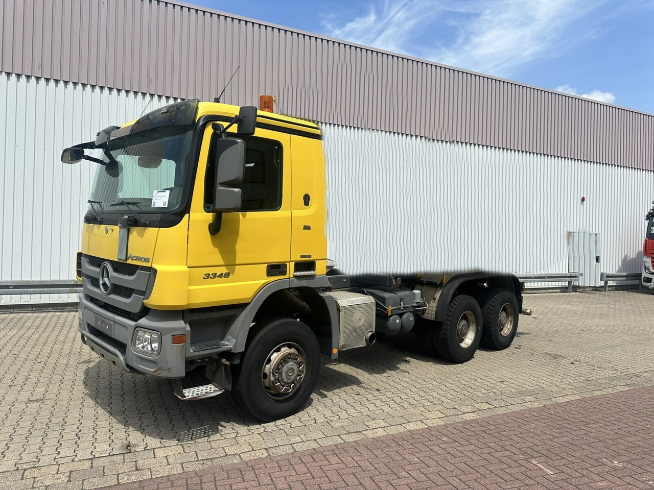 Mercedes-Benz Actros 3348 AK 6x6 Actros 3348 AK 6x6 - Chassi lastbil: bild 1 Mercedes-Benz Actros 3348 AK 6x6 Actros 3348 AK 6x6 - Chassi lastbil: bild 1