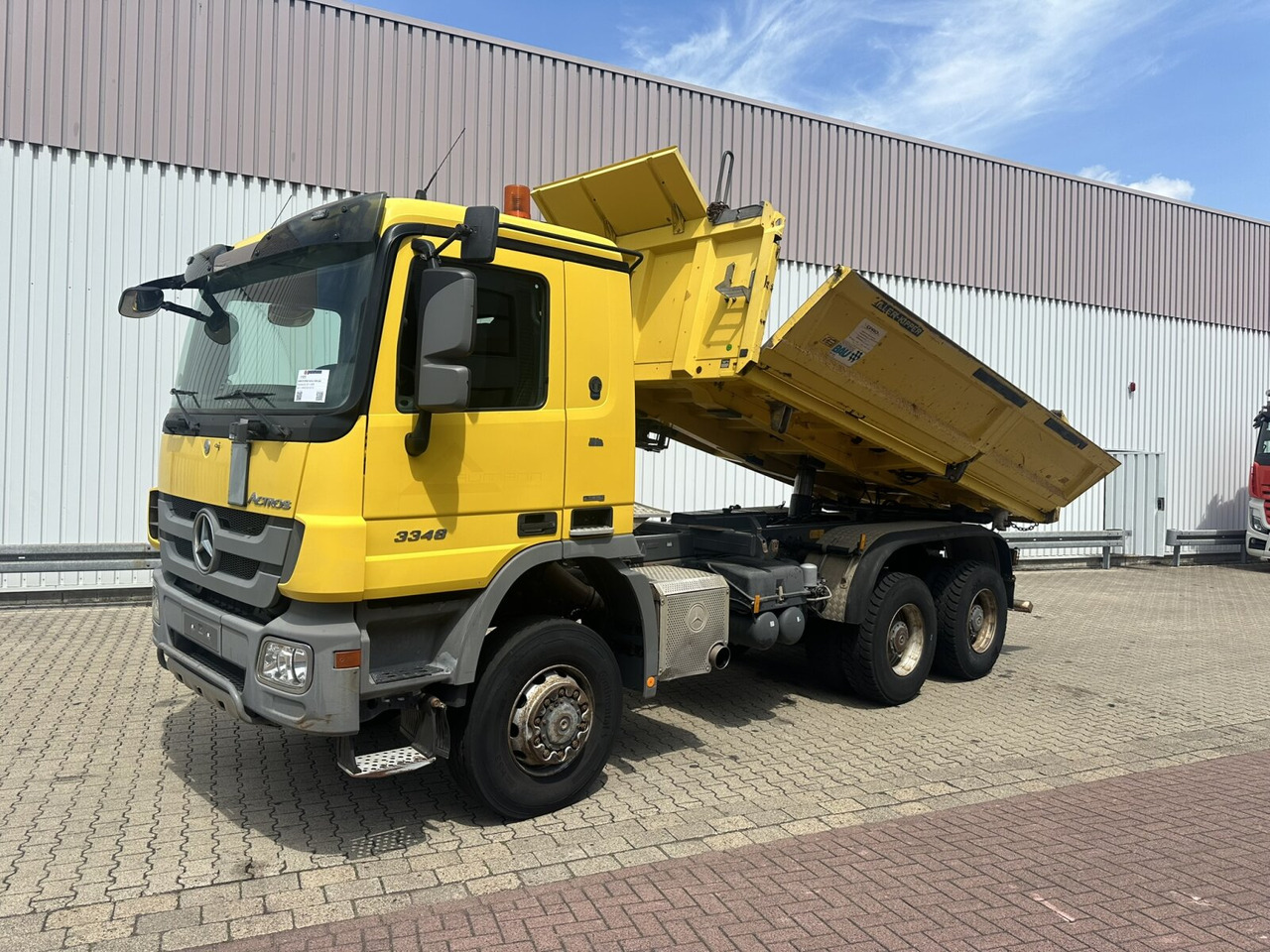 Mercedes-Benz Actros 3348 AK 6x6 Actros 3348 AK 6x6, Bordmatik links - Tippbil lastbil: bild 1 Mercedes-Benz Actros 3348 AK 6x6 Actros 3348 AK 6x6, Bordmatik links - Tippbil lastbil: bild 1