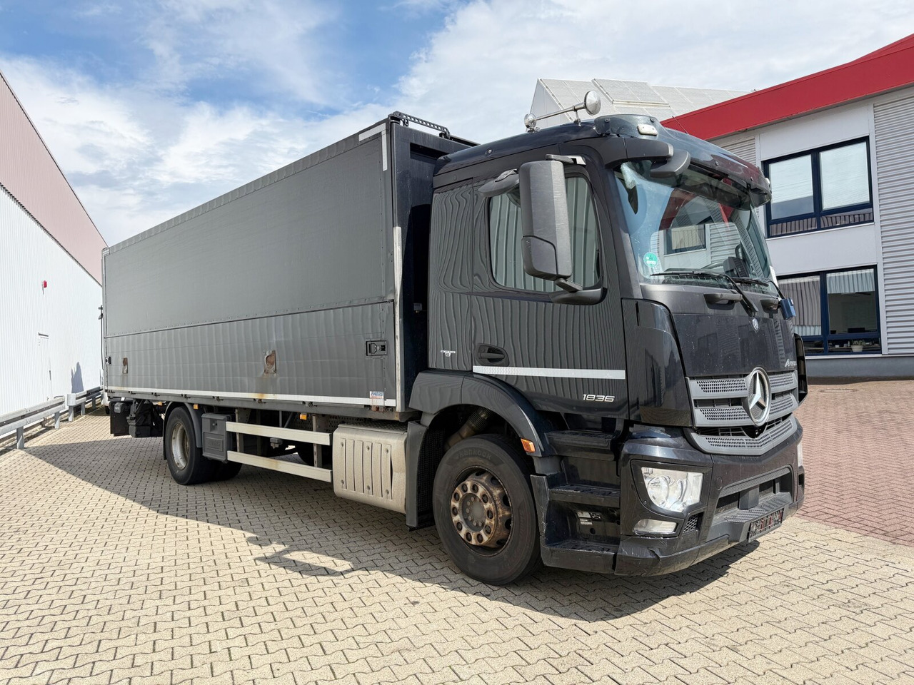 Leasa Mercedes-Benz Antos 1836 L 4x2 Antos 1836 L 4x2, Getränkekoffer, LBW Dautel Mercedes-Benz Antos 1836 L 4x2 Antos 1836 L 4x2, Getränkekoffer, LBW Dautel: bild 10