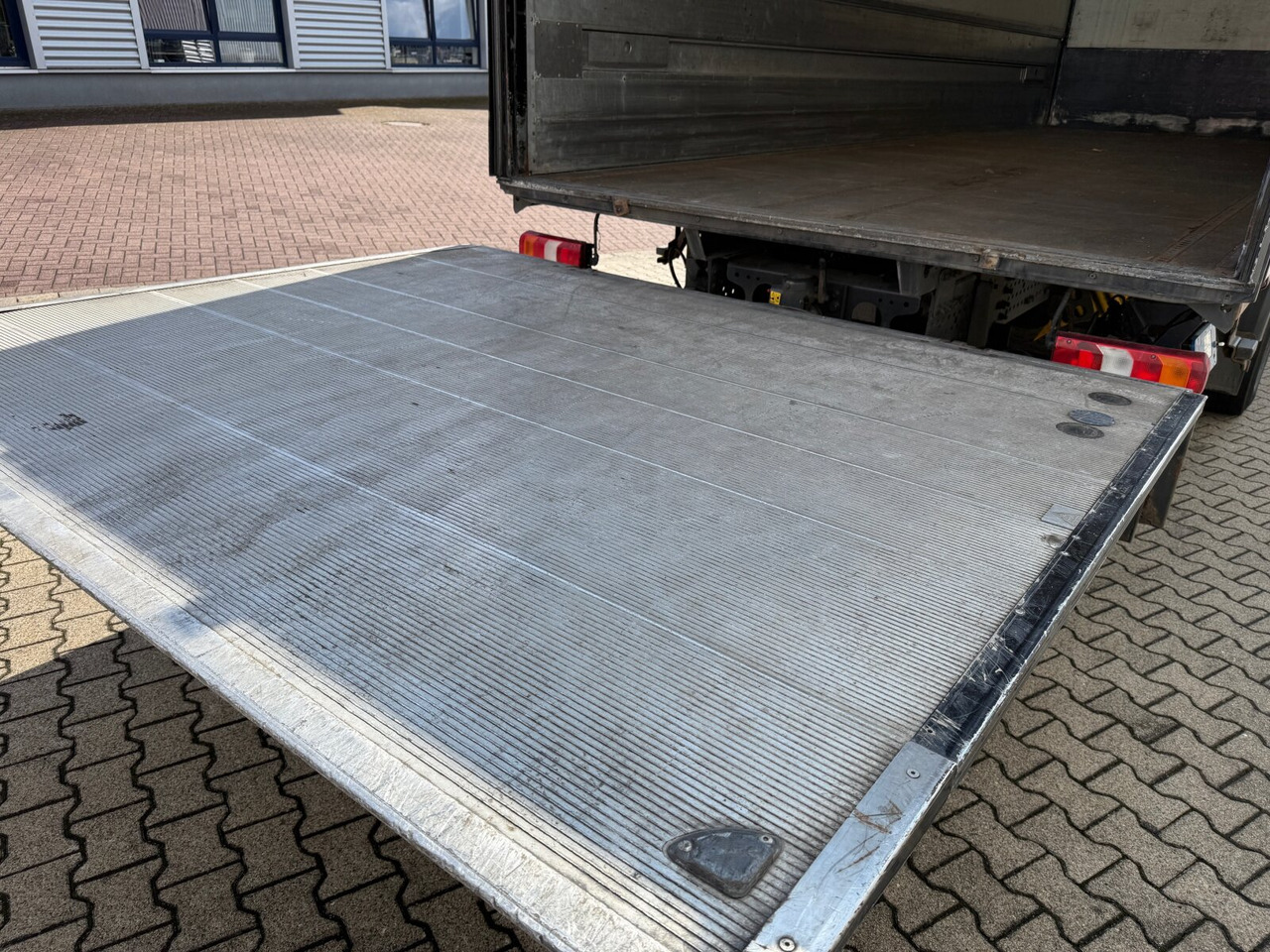 Leasa Mercedes-Benz Antos 1836 L 4x2 Antos 1836 L 4x2, Getränkekoffer, LBW Dautel Mercedes-Benz Antos 1836 L 4x2 Antos 1836 L 4x2, Getränkekoffer, LBW Dautel: bild 14