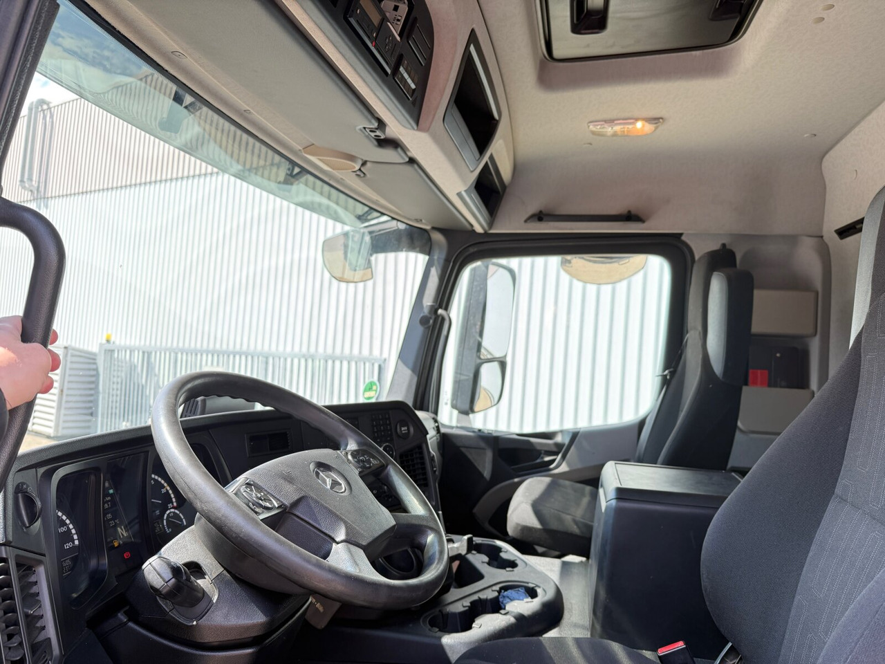 Leasa Mercedes-Benz Antos 1836 L 4x2 Antos 1836 L 4x2, Getränkekoffer, LBW Dautel Mercedes-Benz Antos 1836 L 4x2 Antos 1836 L 4x2, Getränkekoffer, LBW Dautel: bild 6