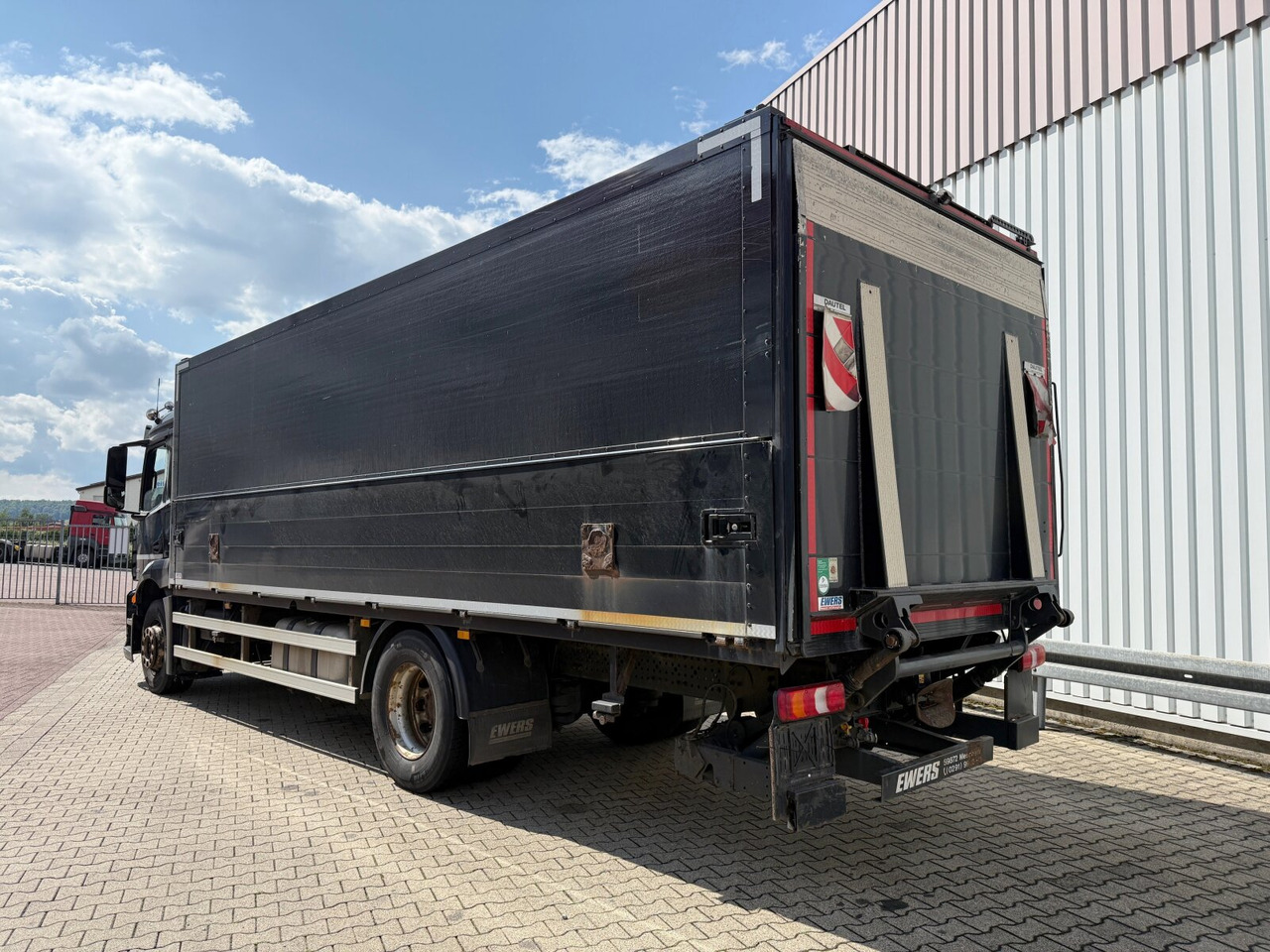 Leasa Mercedes-Benz Antos 1836 L 4x2 Antos 1836 L 4x2, Getränkekoffer, LBW Dautel Mercedes-Benz Antos 1836 L 4x2 Antos 1836 L 4x2, Getränkekoffer, LBW Dautel: bild 15