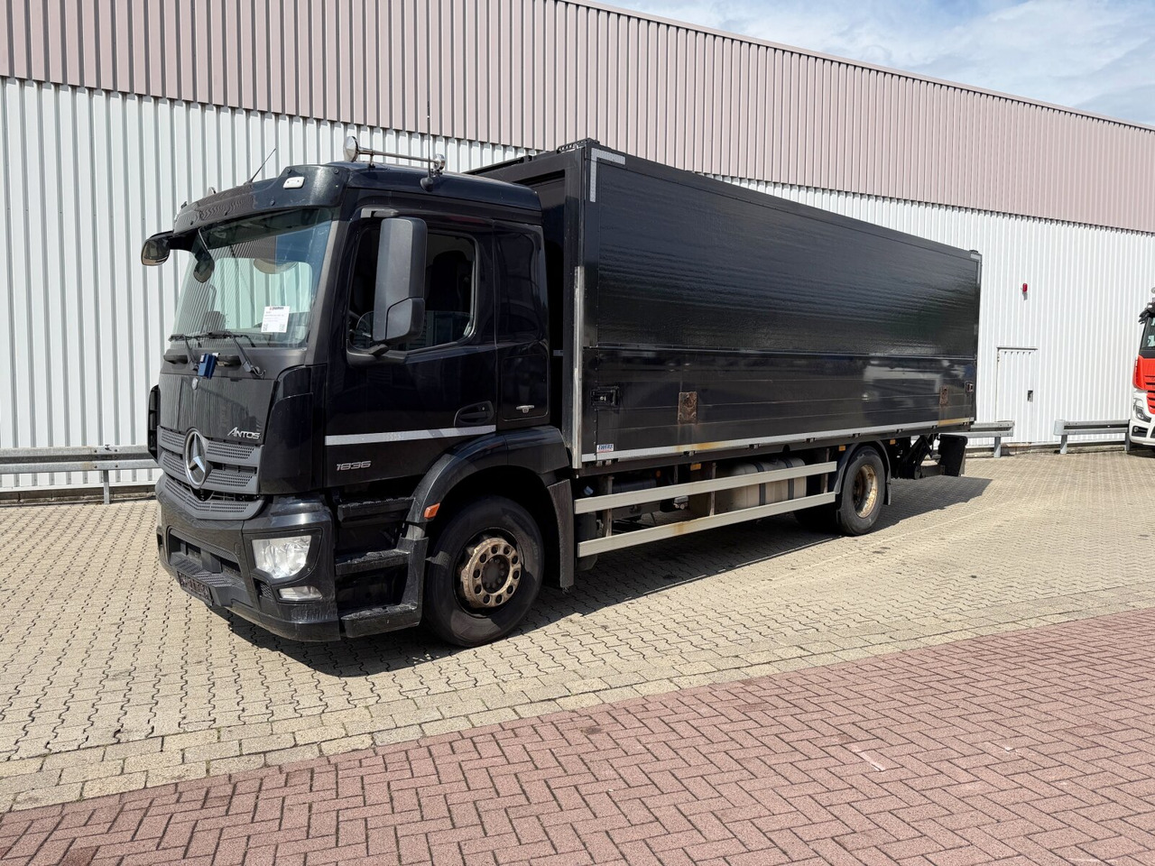 Leasa Mercedes-Benz Antos 1836 L 4x2 Antos 1836 L 4x2, Getränkekoffer, LBW Dautel Mercedes-Benz Antos 1836 L 4x2 Antos 1836 L 4x2, Getränkekoffer, LBW Dautel: bild 8