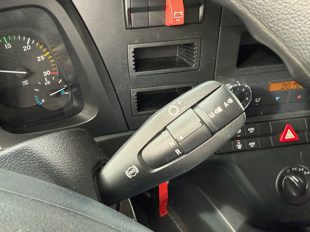 Mercedes-Benz Arocs 1827 A 4x4 Arocs 1827 A 4x4, Ex-! - Flakbil: bild 5 Mercedes-Benz Arocs 1827 A 4x4 Arocs 1827 A 4x4, Ex-! - Flakbil: bild 5