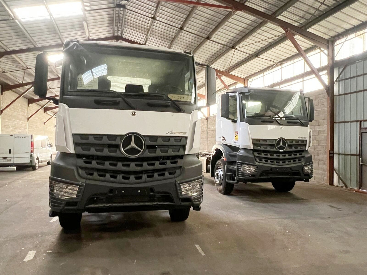 Mercedes-Benz Arocs 1840 K 4x2 Arocs 1840 K 4x2, MultimediaCockpit, 2x Nebenantrieb, NMV & Motorabtrieb - Chassi lastbil: bild 2 Mercedes-Benz Arocs 1840 K 4x2 Arocs 1840 K 4x2, MultimediaCockpit, 2x Nebenantrieb, NMV & Motorabtrieb - Chassi lastbil: bild 2